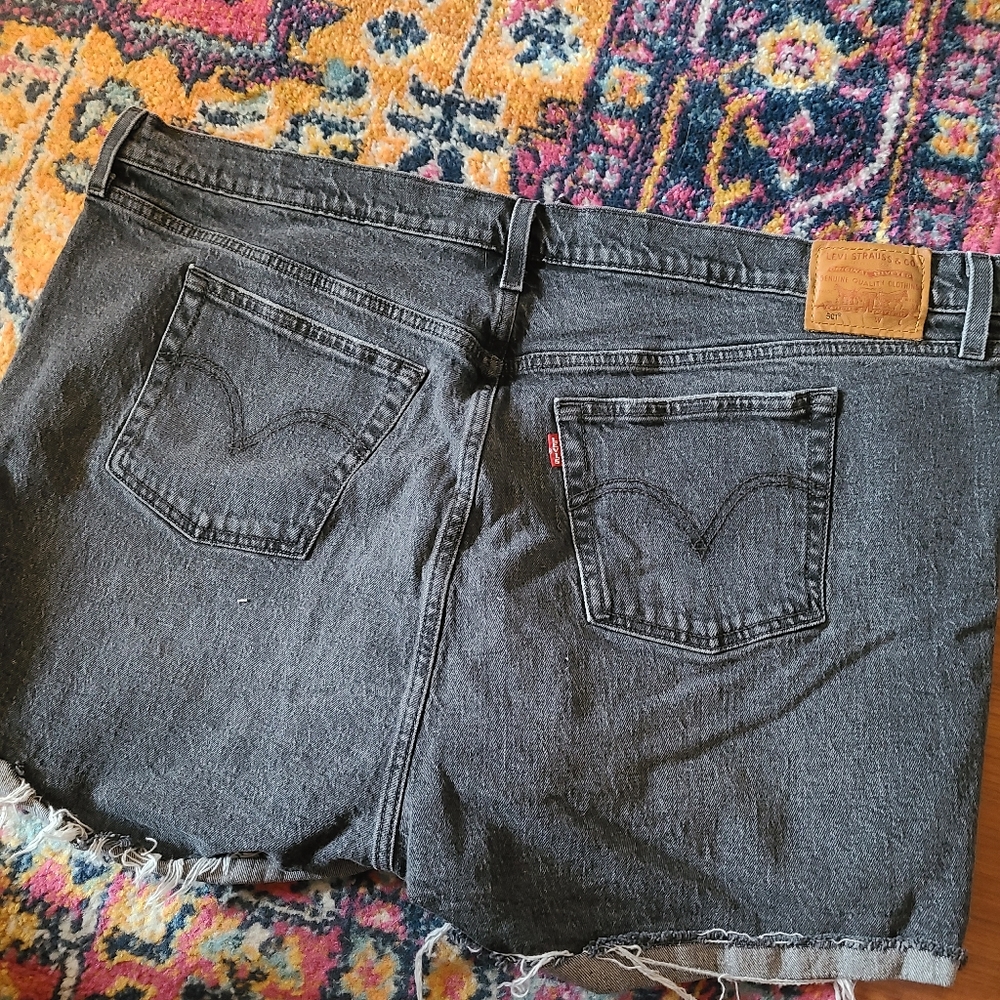 Plus size Levis 501 shorts